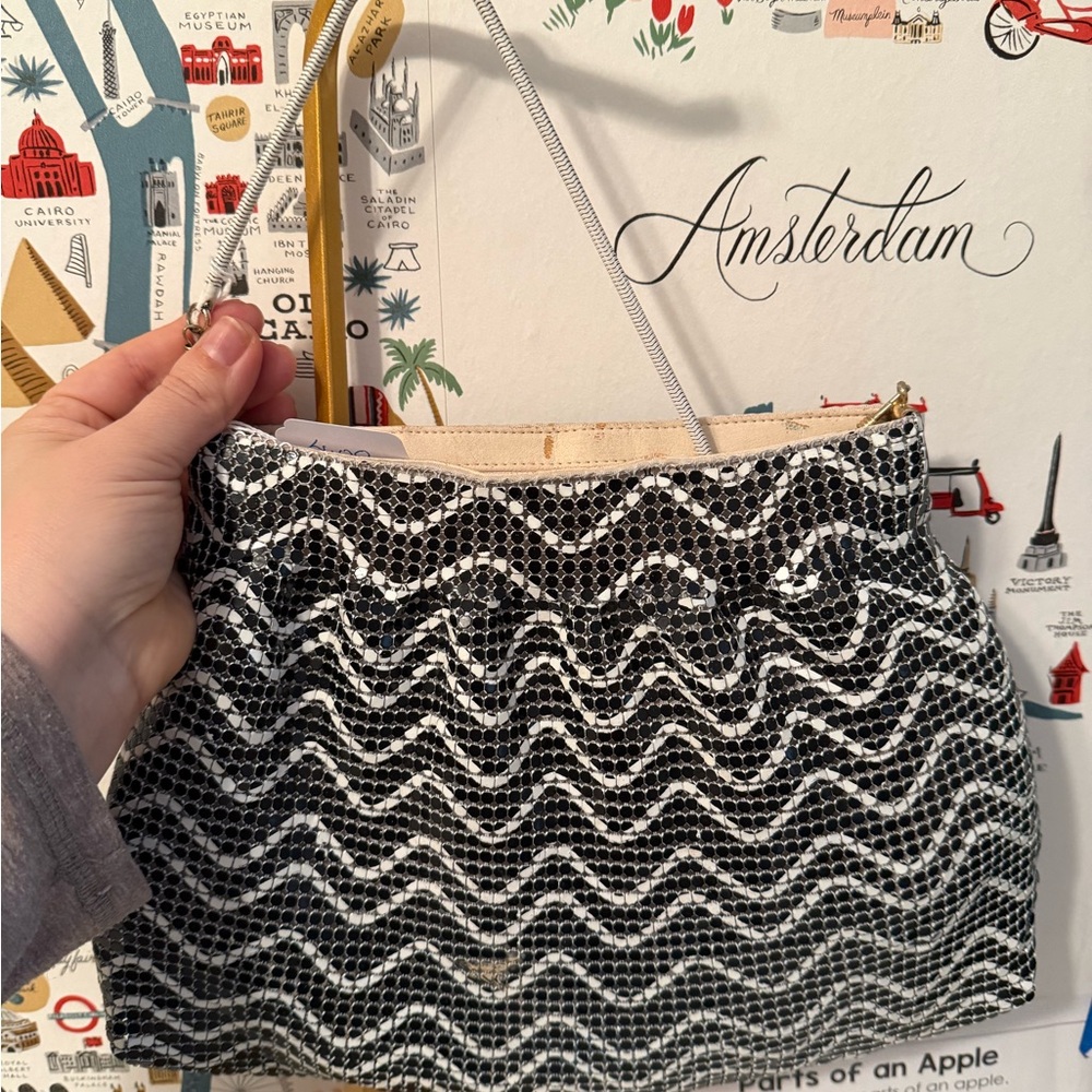 Elegant Vintage‎ Black and White Clutch